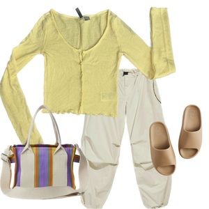 H&M Yellow cropped divided top size S